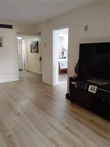 Lauderdale Lakes FL 33319