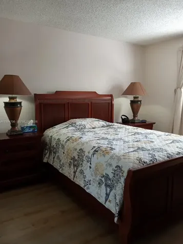Lauderdale Lakes FL 33319