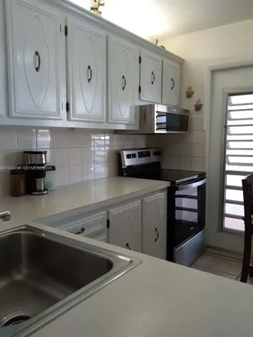Lauderdale Lakes FL 33319