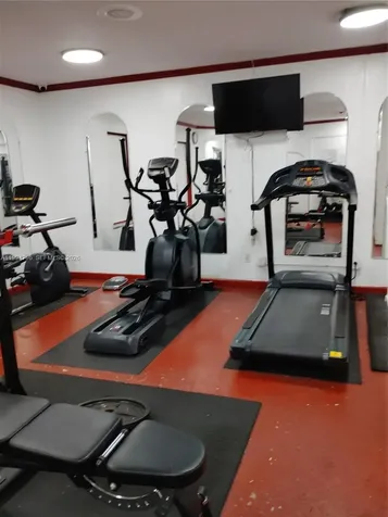 Lauderdale Lakes FL 33319