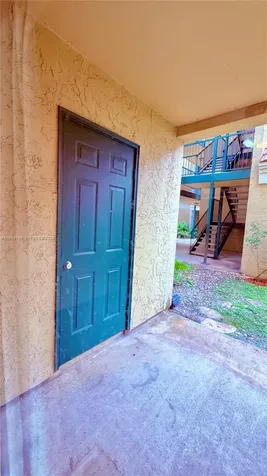 733 Riverside Drive Coral Springs FL 33071