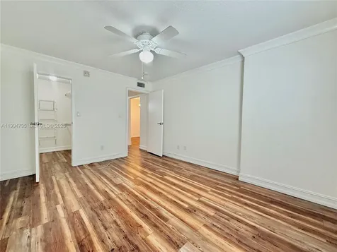 733 Riverside Drive Coral Springs FL 33071