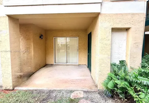 733 Riverside Drive Coral Springs FL 33071