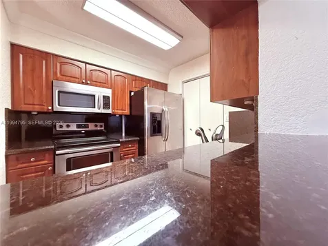 733 Riverside Drive Coral Springs FL 33071