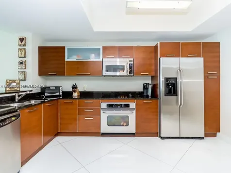 3330 NE 190th Street Aventura FL 33180
