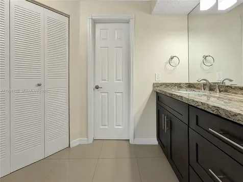 10501 W Broward Boulevard Plantation FL 33324