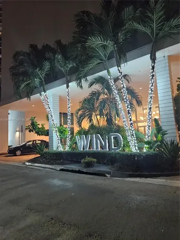 350 S Miami Avenue Miami FL 33130