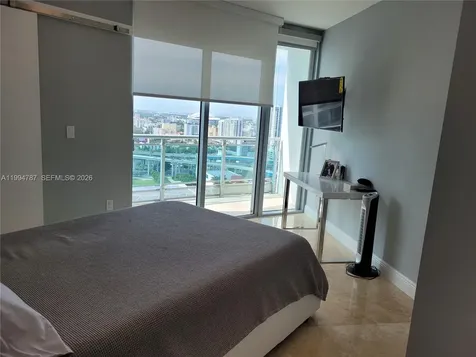 350 S Miami Avenue Miami FL 33130
