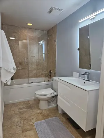 350 S Miami Avenue Miami FL 33130