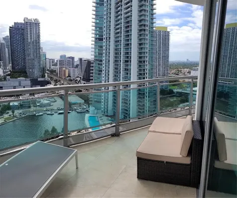 350 S Miami Avenue Miami FL 33130