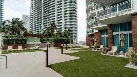 350 S Miami Avenue Miami FL 33130