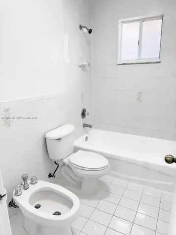 3260 W 70th Street Hialeah FL 33018