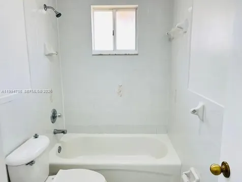 3260 W 70th Street Hialeah FL 33018
