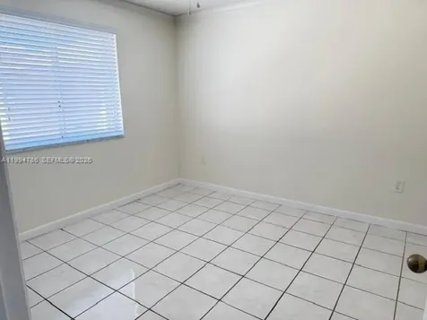 3260 W 70th Street Hialeah FL 33018