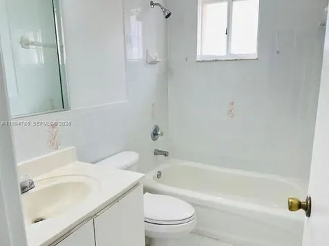 3260 W 70th Street Hialeah FL 33018