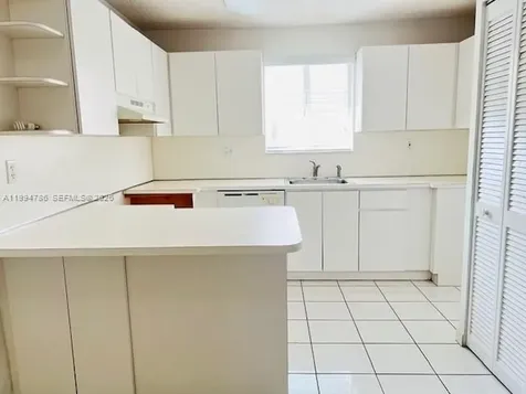 3260 W 70th Street Hialeah FL 33018