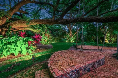 9234 SW 112th Street Miami FL 33176