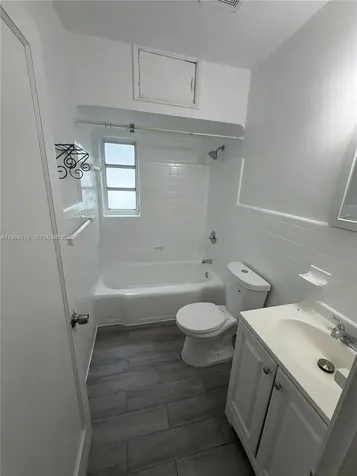 1026 NW 50th Street Miami FL 33127
