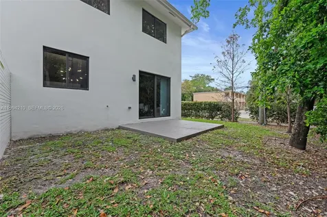 3242 SW 44th Street Dania Beach FL 33312