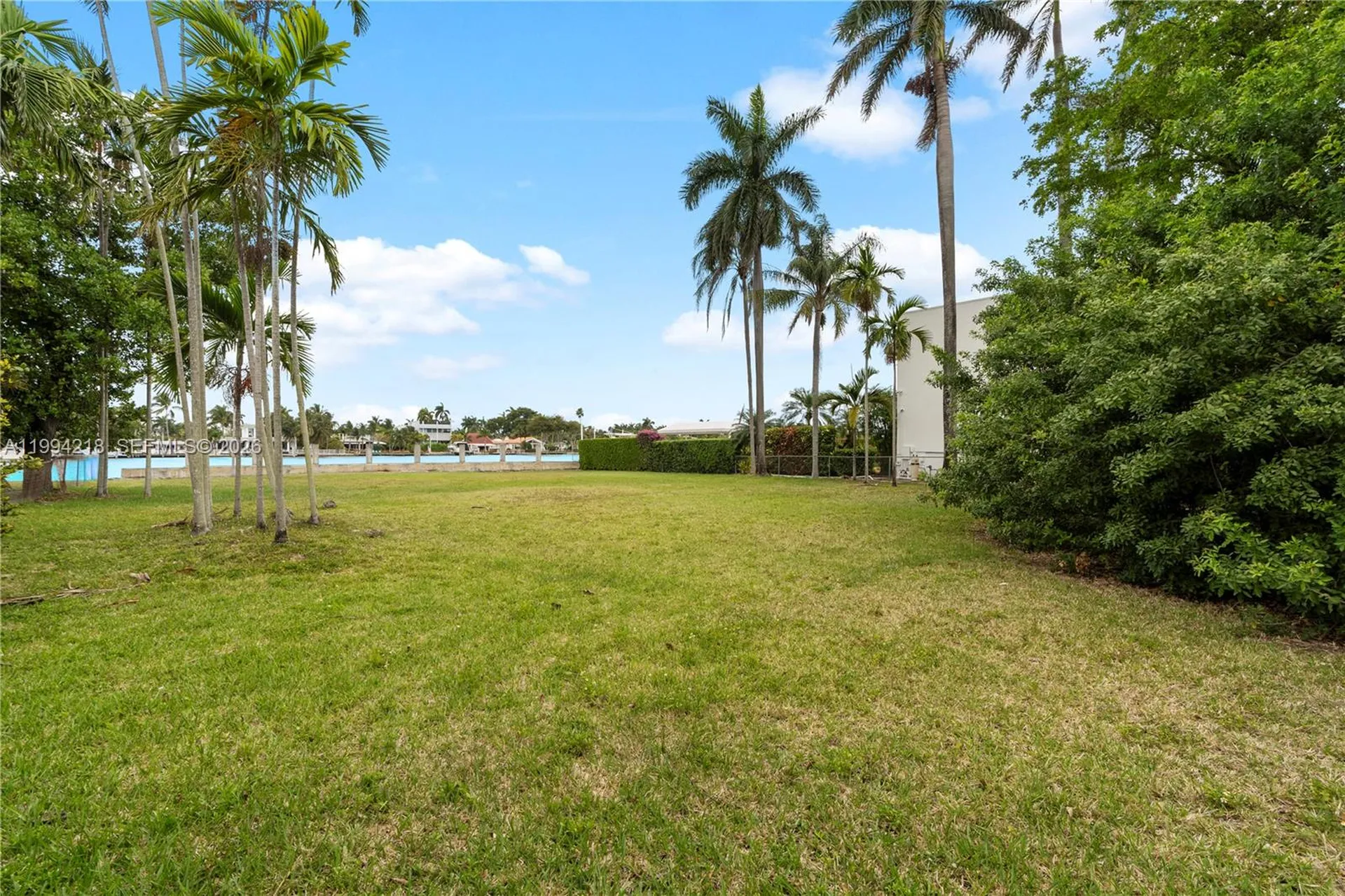 1018 S Northlake Drive Hollywood FL 33019