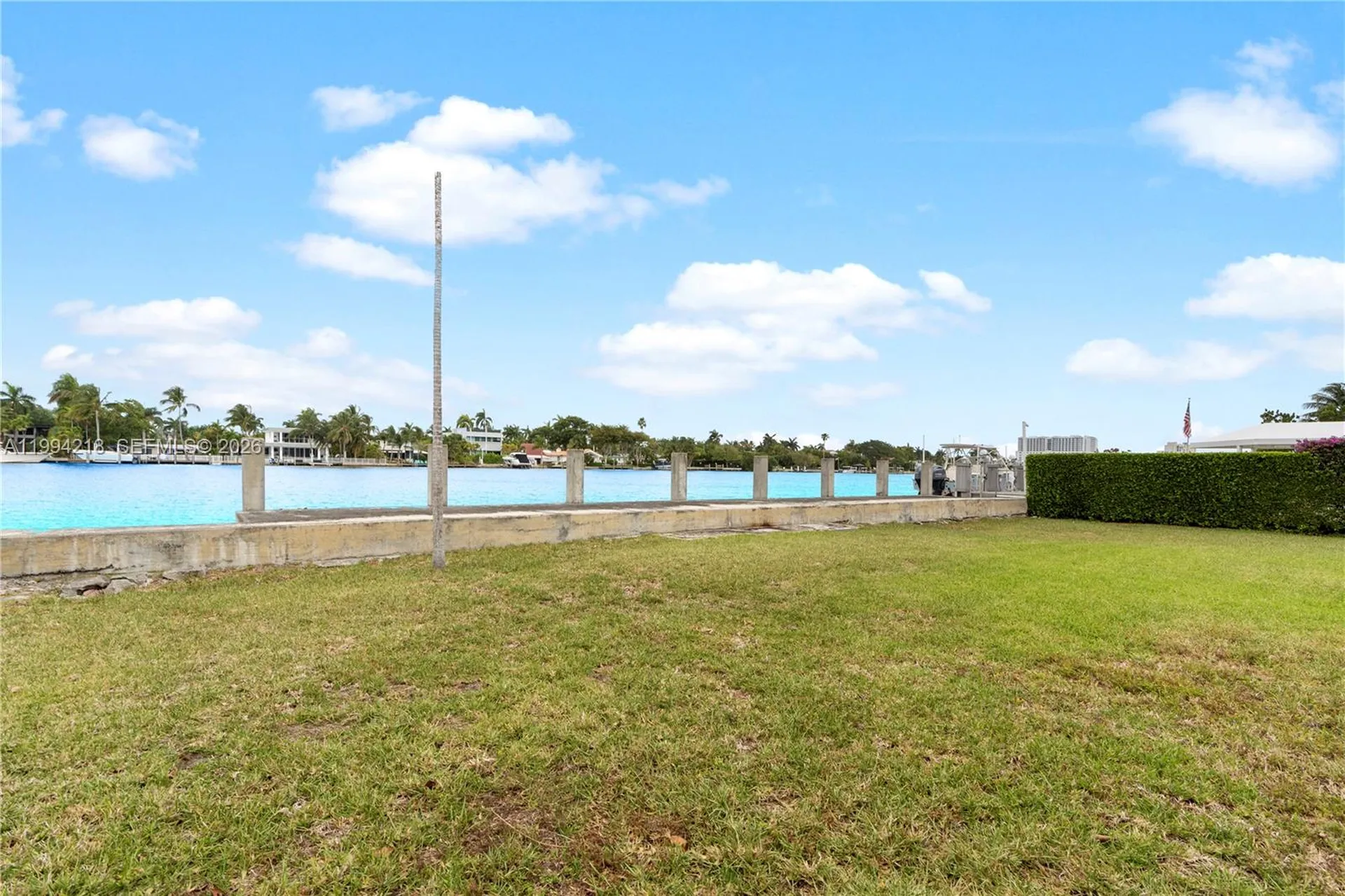 1018 S Northlake Drive Hollywood FL 33019