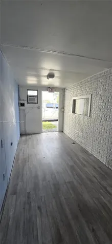 2122 SW 58th Terrace West Park FL 33023