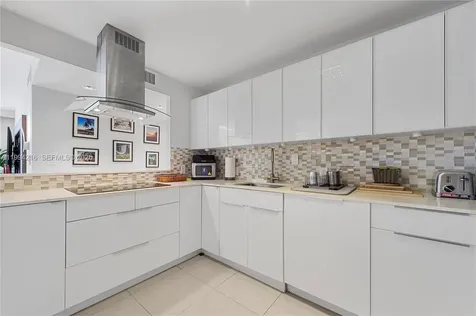 100 Bayview Drive Sunny Isles Beach FL 33160