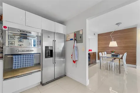 100 Bayview Drive Sunny Isles Beach FL 33160