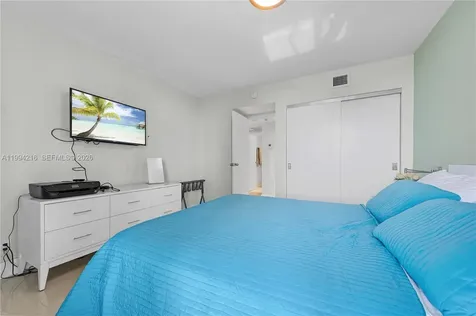 100 Bayview Drive Sunny Isles Beach FL 33160