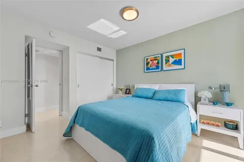 100 Bayview Drive Sunny Isles Beach FL 33160