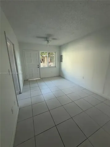 2622 NW 24th Street Miami FL 33142