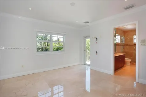 592 Fernwood Road Key Biscayne FL 33149