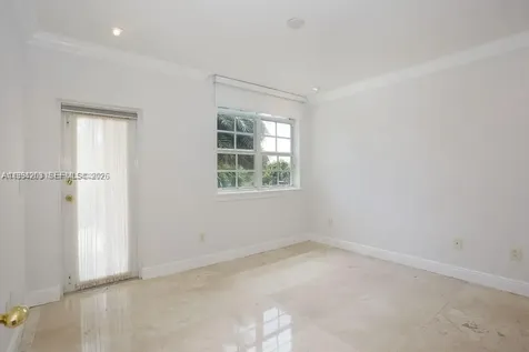592 Fernwood Road Key Biscayne FL 33149