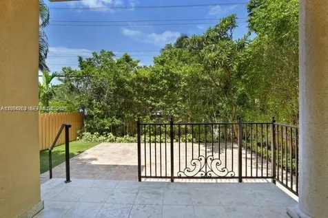 592 Fernwood Road Key Biscayne FL 33149
