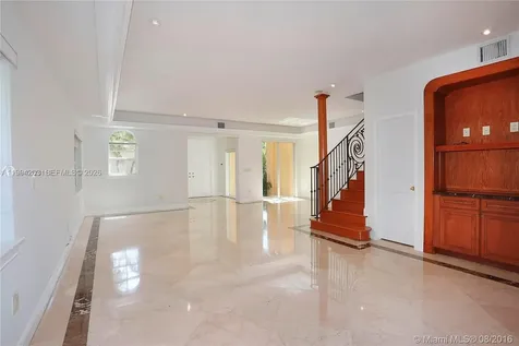 592 Fernwood Road Key Biscayne FL 33149