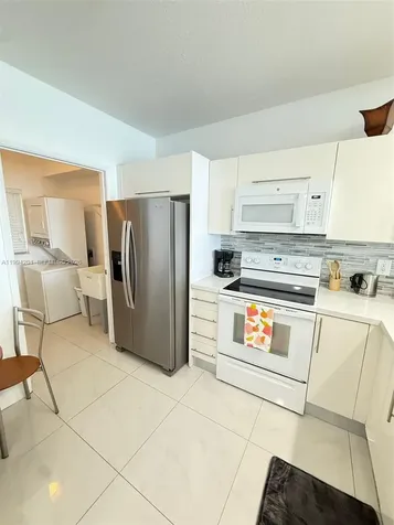 Sunny Isles Beach FL 33160