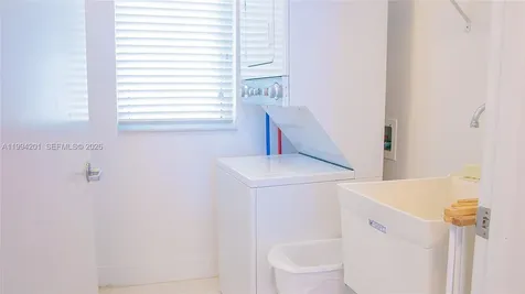 Sunny Isles Beach FL 33160