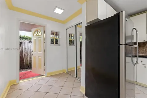 3147 Mcdonald Street Miami FL 33133