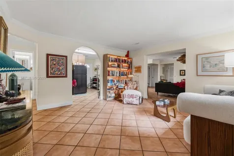 3147 Mcdonald Street Miami FL 33133