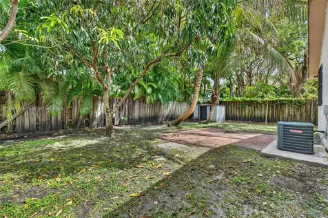 3147 Mcdonald Street Miami FL 33133