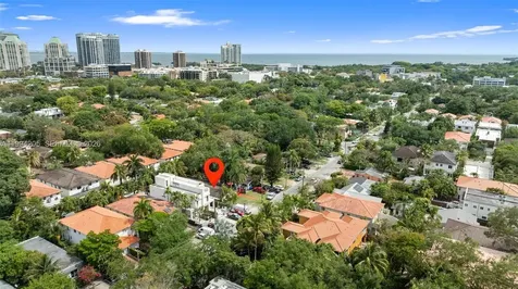 3147 Mcdonald Street Miami FL 33133