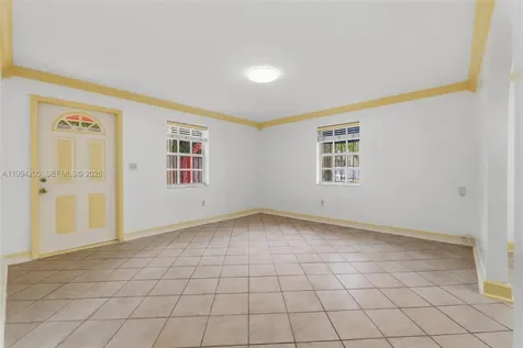 3147 Mcdonald Street Miami FL 33133