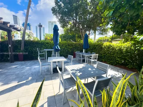 Sunny Isles Beach FL 33160