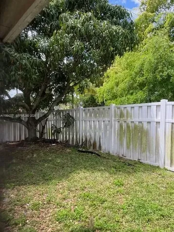 2201 NW 81st Avenue Sunrise FL 33322
