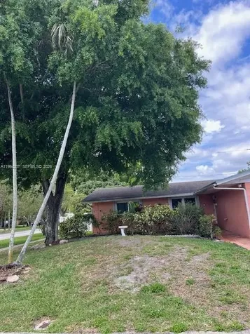 2201 NW 81st Avenue Sunrise FL 33322