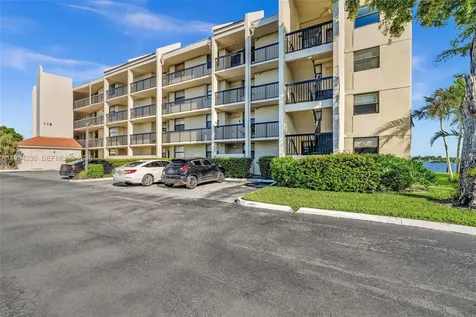 109 Lake Emerald Drive Oakland Park FL 33309