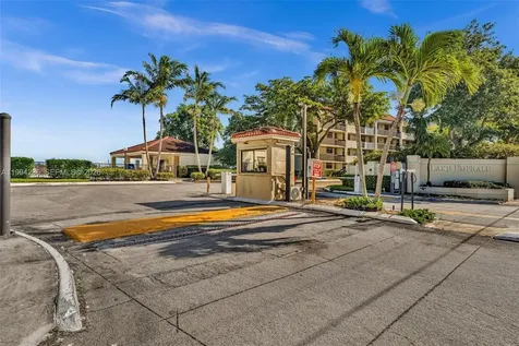 109 Lake Emerald Drive Oakland Park FL 33309