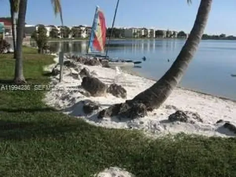 109 Lake Emerald Drive Oakland Park FL 33309