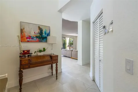 910 Sunflower Circle Weston FL 33327