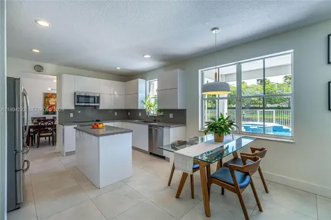 910 Sunflower Circle Weston FL 33327